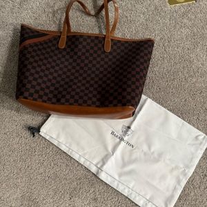 Barrington Zippered Tote